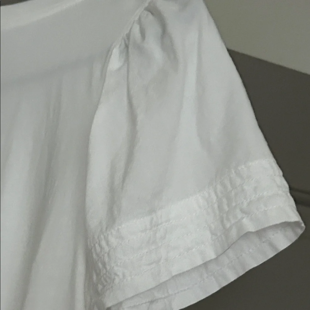 Old Navy Classic White Flutter Sleeve Top - Picture 5 of 9